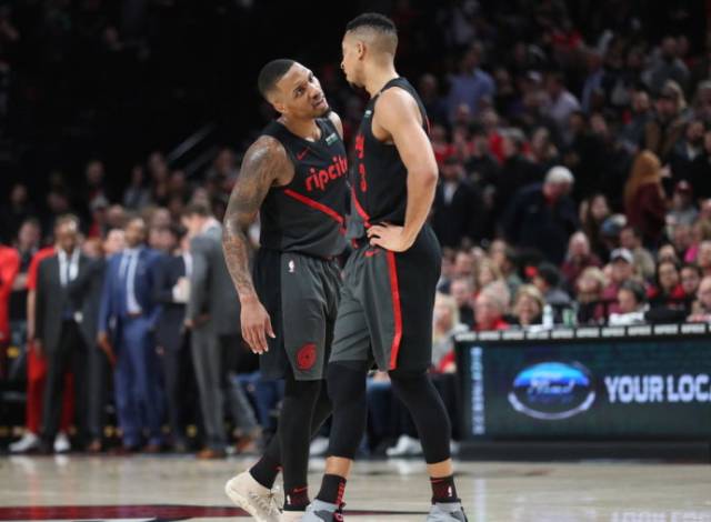 面前的现实 面前的现实