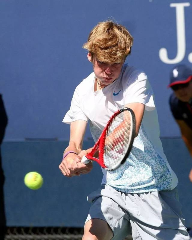 击的信心来 击的信心来